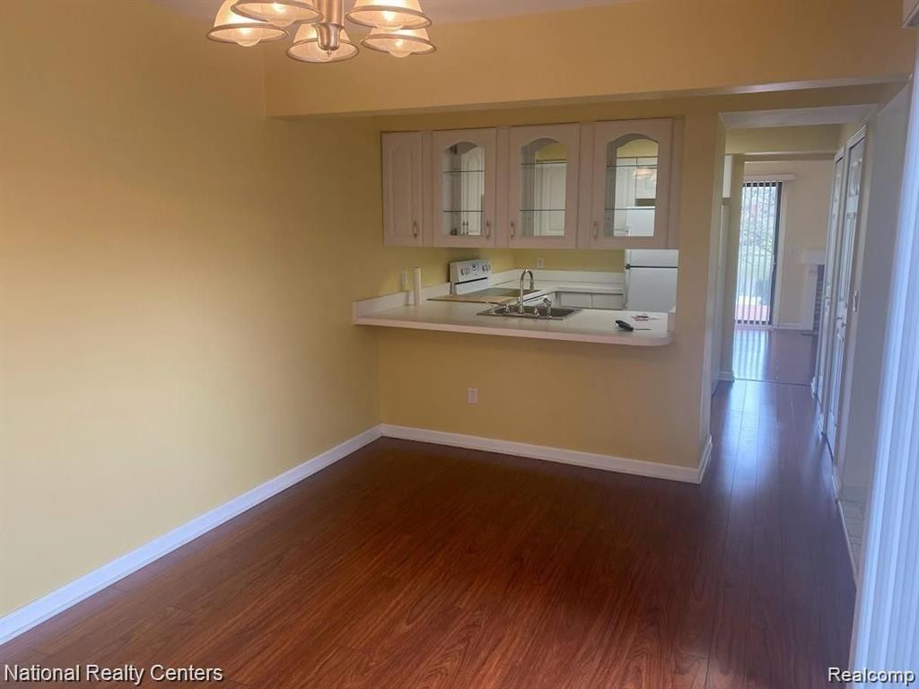 5223 POTOMAC Run N, West Bloomfield, MI — Photo 9