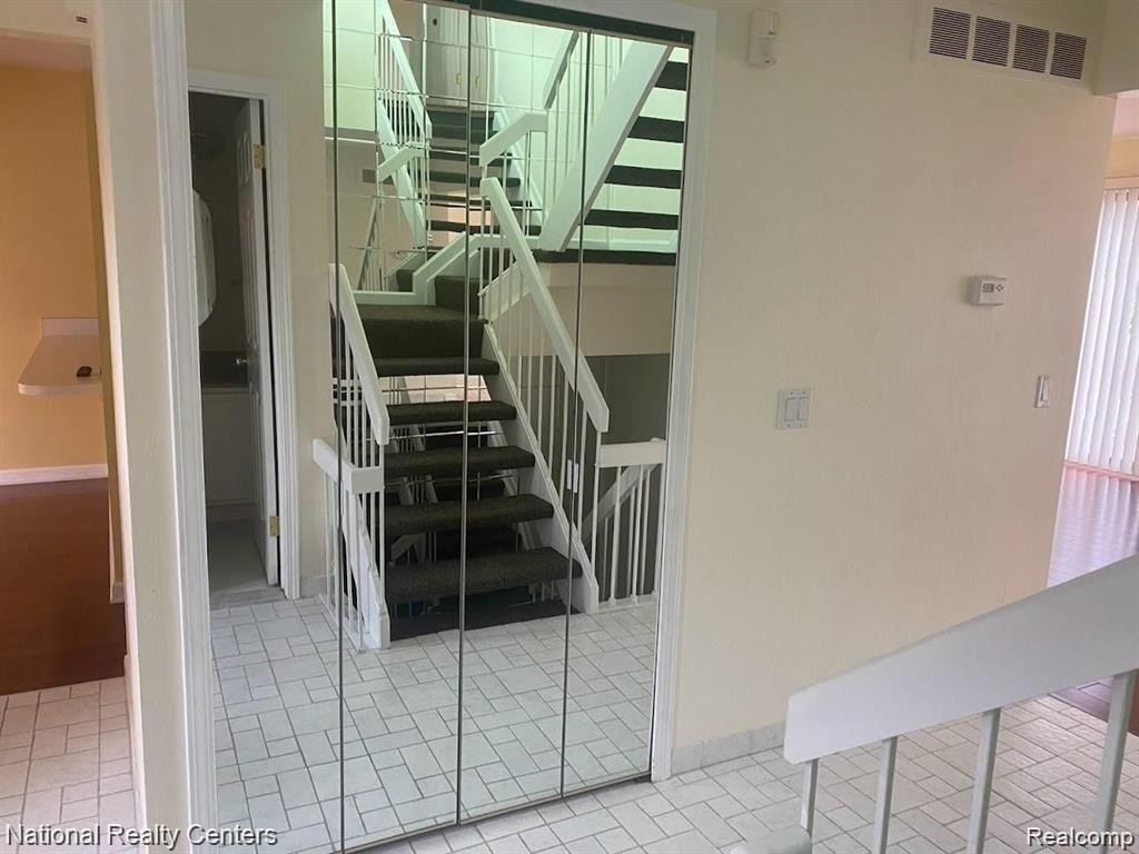 5223 POTOMAC Run N, West Bloomfield, MI — Photo 13
