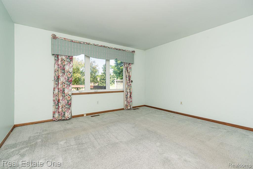 46070 MEADOWS Circle E, Macomb, MI 48044 — Photo 15