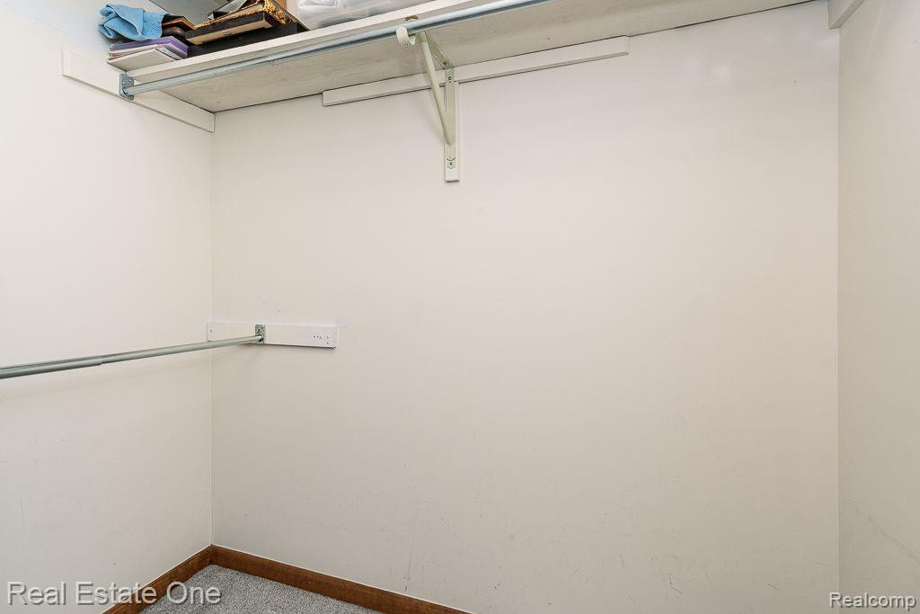 46070 MEADOWS Circle E, Macomb, MI 48044 — Photo 18