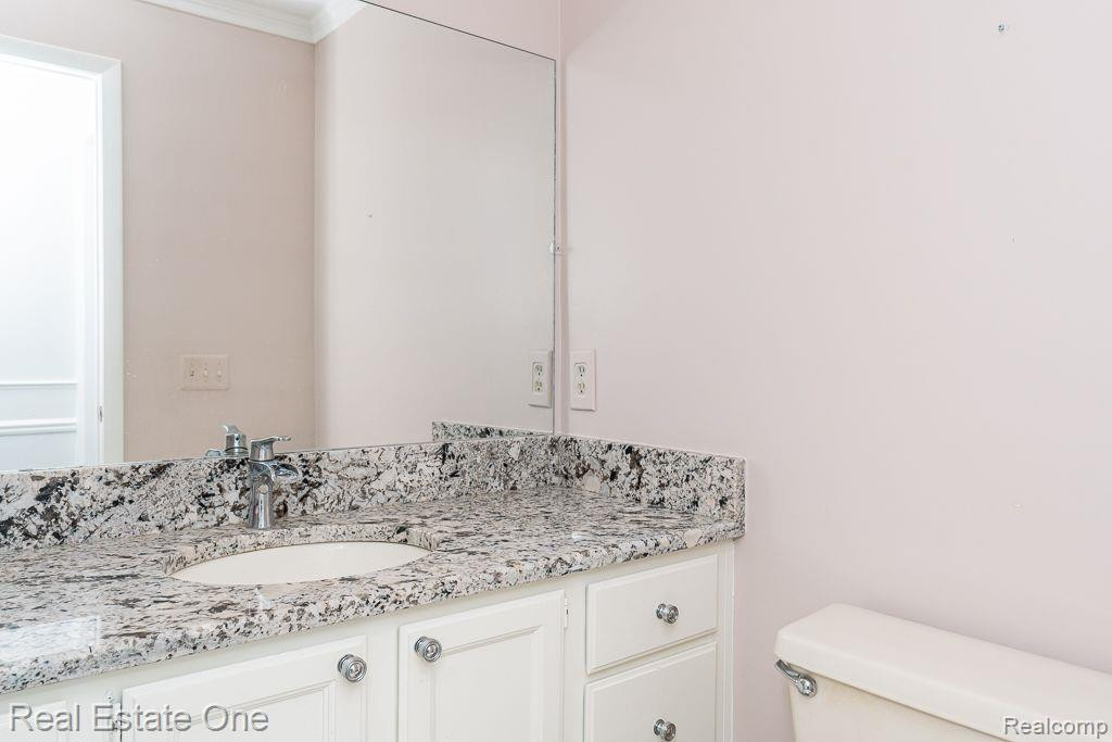 46070 MEADOWS Circle E, Macomb, MI 48044 — Photo 19