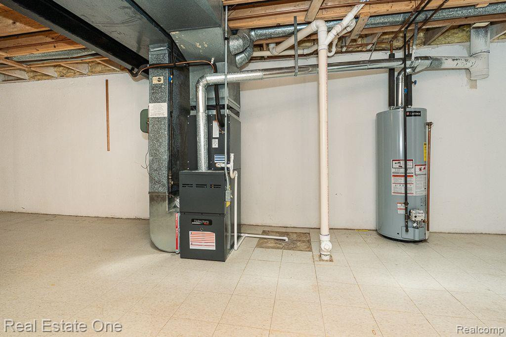46070 MEADOWS Circle E, Macomb, MI 48044 — Photo 29