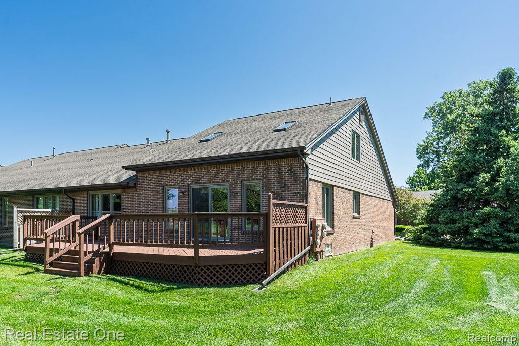 46070 MEADOWS Circle E, Macomb, MI 48044 — Photo 34