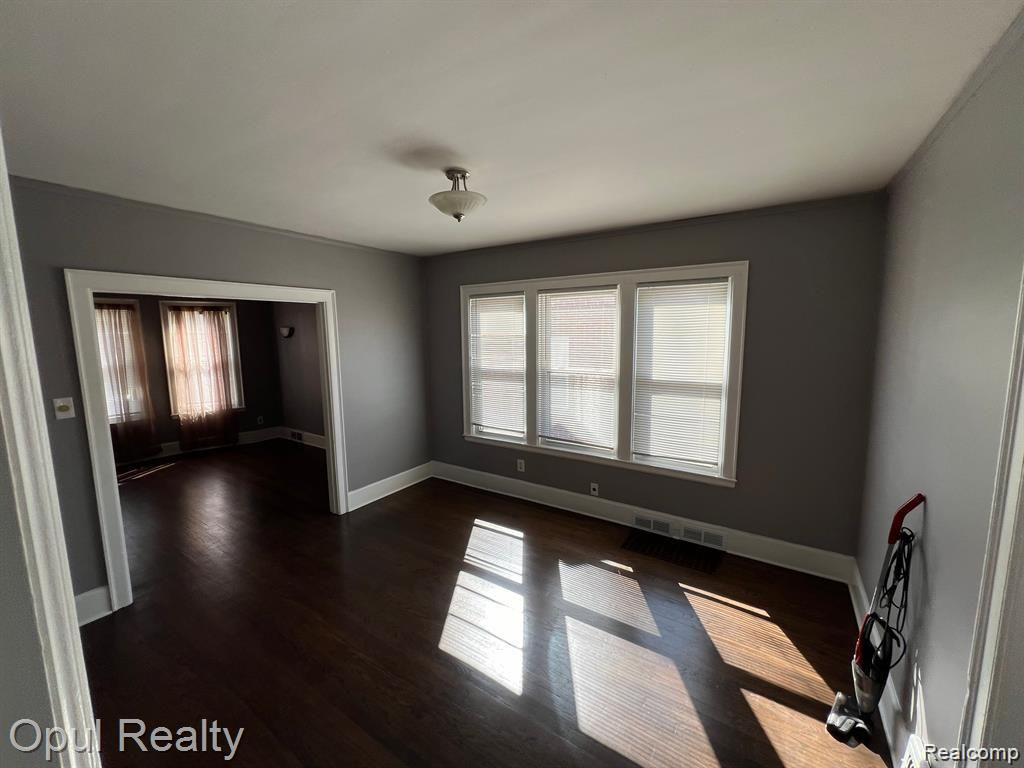 6525 TERNES Street, Dearborn, MI 48126 — Photo 10