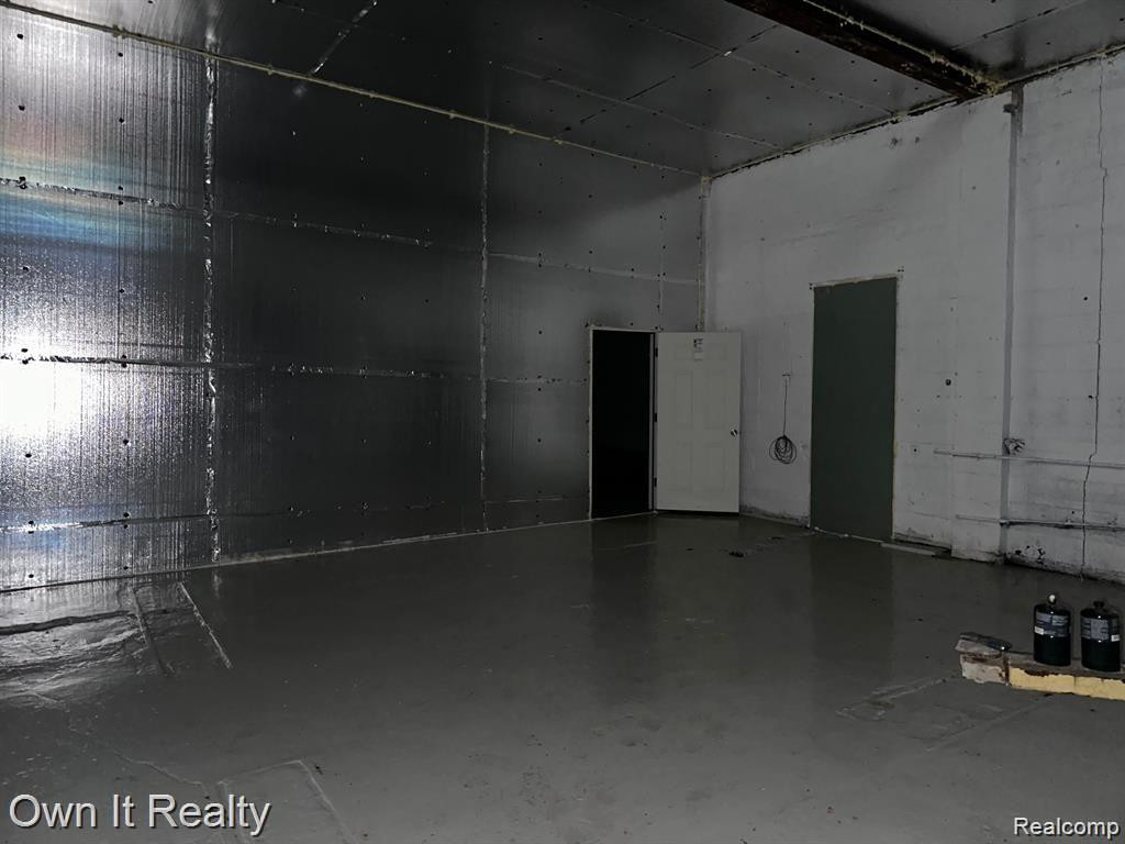 4265 W JEFFERSON Avenue, Ecorse, MI 48229 — Photo 3