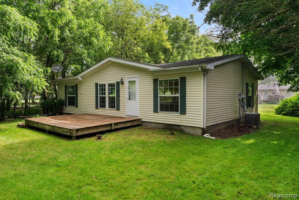 5790 MAIN REAR Street, Lexington, MI 48450 — Photo 3