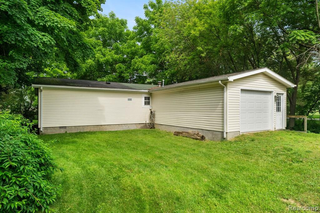 5790 MAIN REAR Street, Lexington, MI 48450 — Photo 27