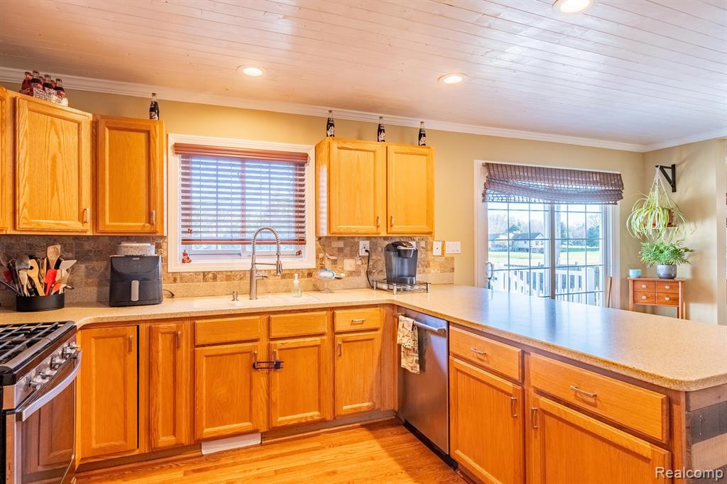 6601 WINANS LAKE Road, Brighton, MI 48116 — Photo 11
