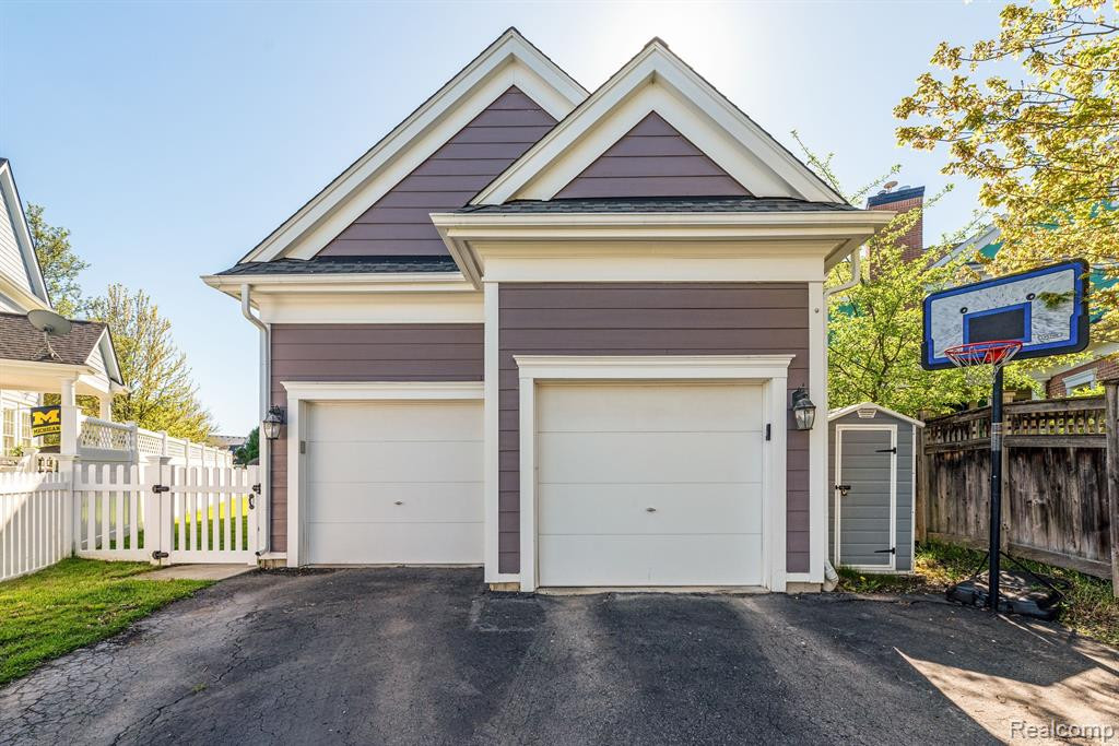 50360 HANCOCK Street, Canton, MI 48188 — Photo 49