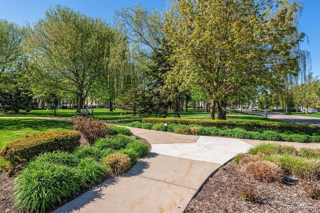 50360 HANCOCK Street, Canton, MI 48188 — Photo 52