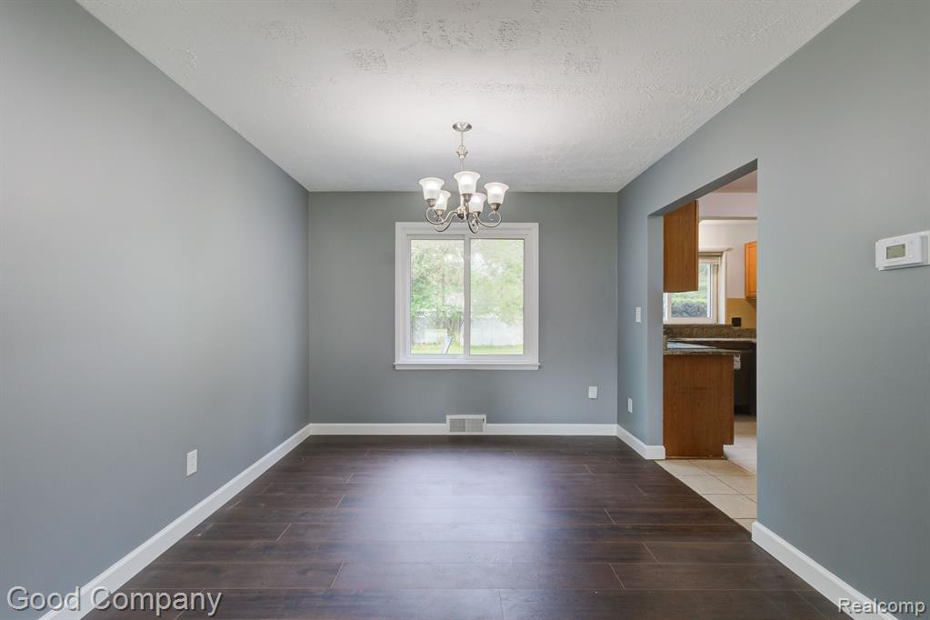 6865 E DARTMOOR Road, West Bloomfield, MI — Photo 10