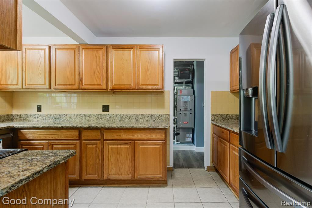 6865 E DARTMOOR Road, West Bloomfield, MI — Photo 13