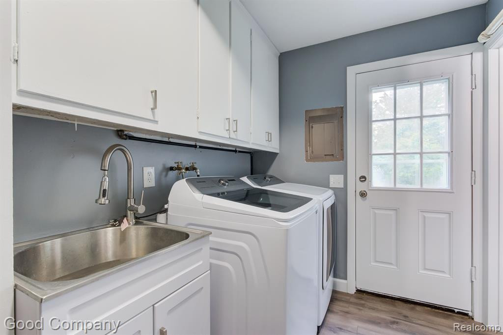 6865 E DARTMOOR Road, West Bloomfield, MI — Photo 14