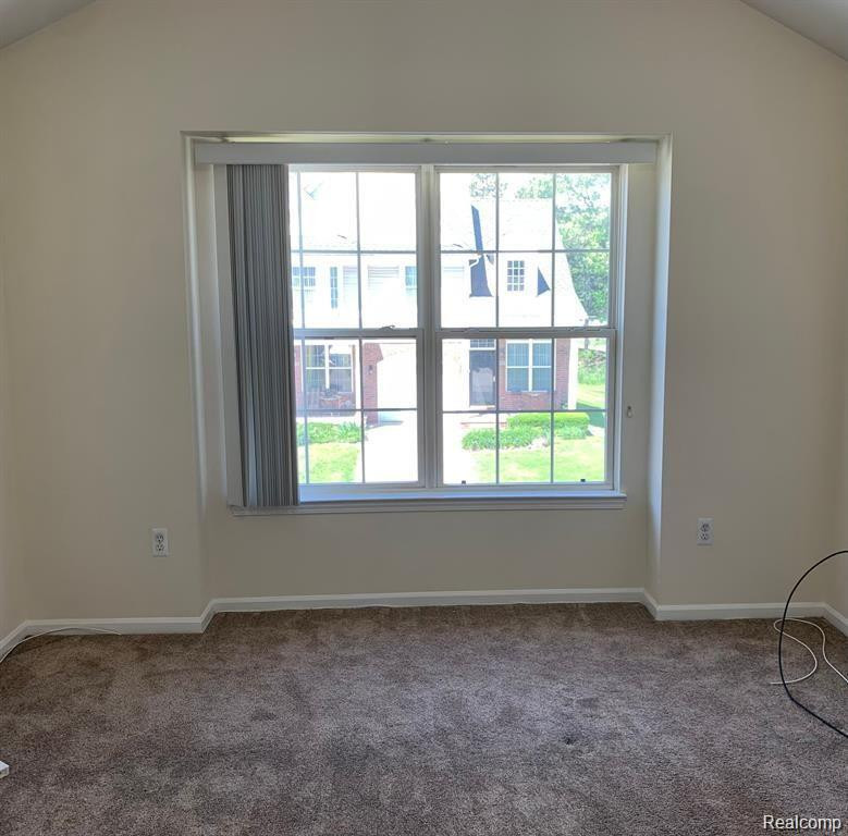4817 GREEN Court, Shelby Twp, MI 48317 — Photo 7