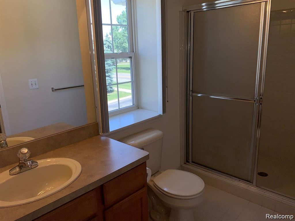 4817 GREEN Court, Shelby Twp, MI 48317 — Photo 12
