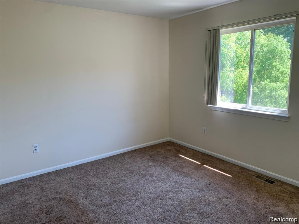 4817 GREEN Court, Shelby Twp, MI 48317 — Photo 13