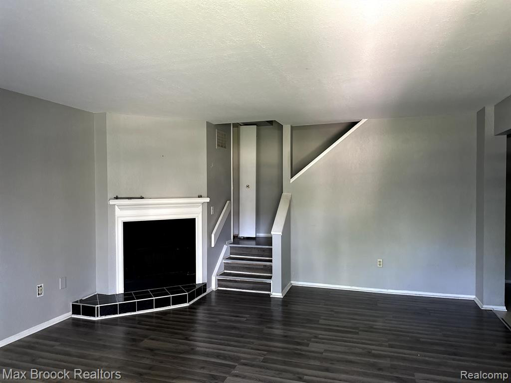 24626 PRIMROSE Lane, Southfield, MI 48033 — Photo 3