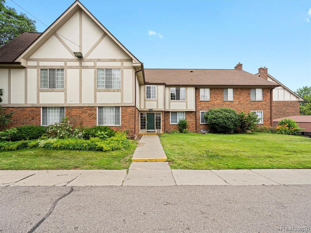 30276 Southfield Rd, 211, Southfield, MI 48076 — front exterior