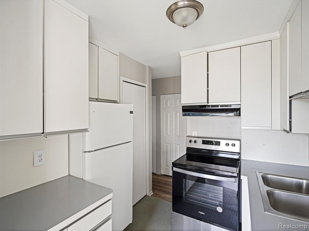 30276 Southfield Rd, 211, Southfield, MI 48076 — Photo 13