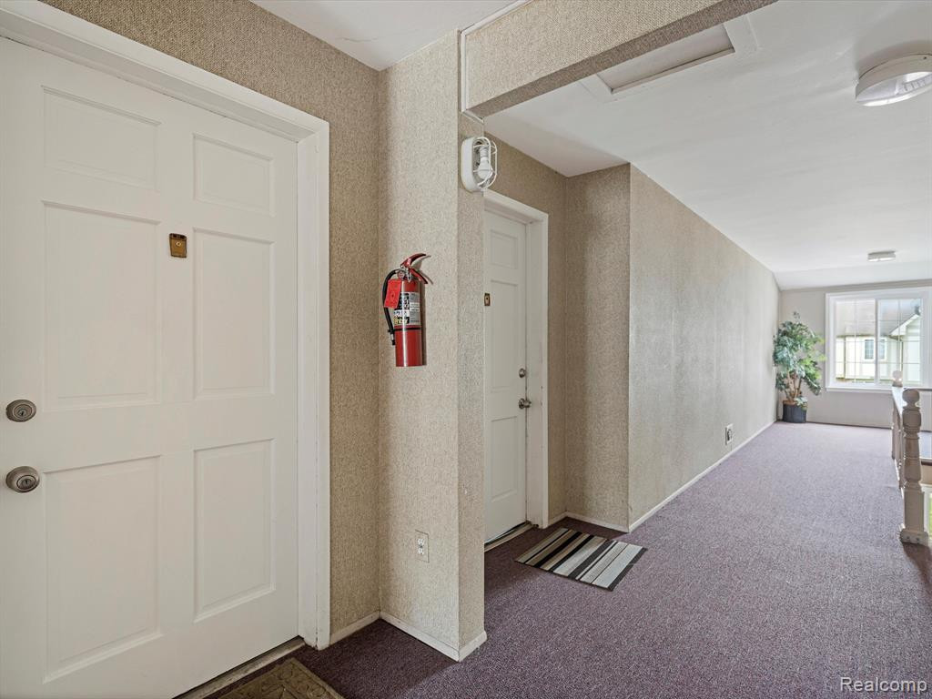 30276 Southfield Rd, 211, Southfield, MI 48076 — Photo 15
