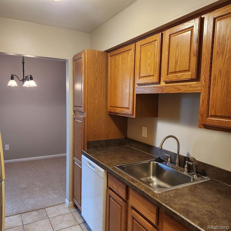 30022 W 12 MILE Road, 1, Farmington Hills, MI 48334 — Photo 3
