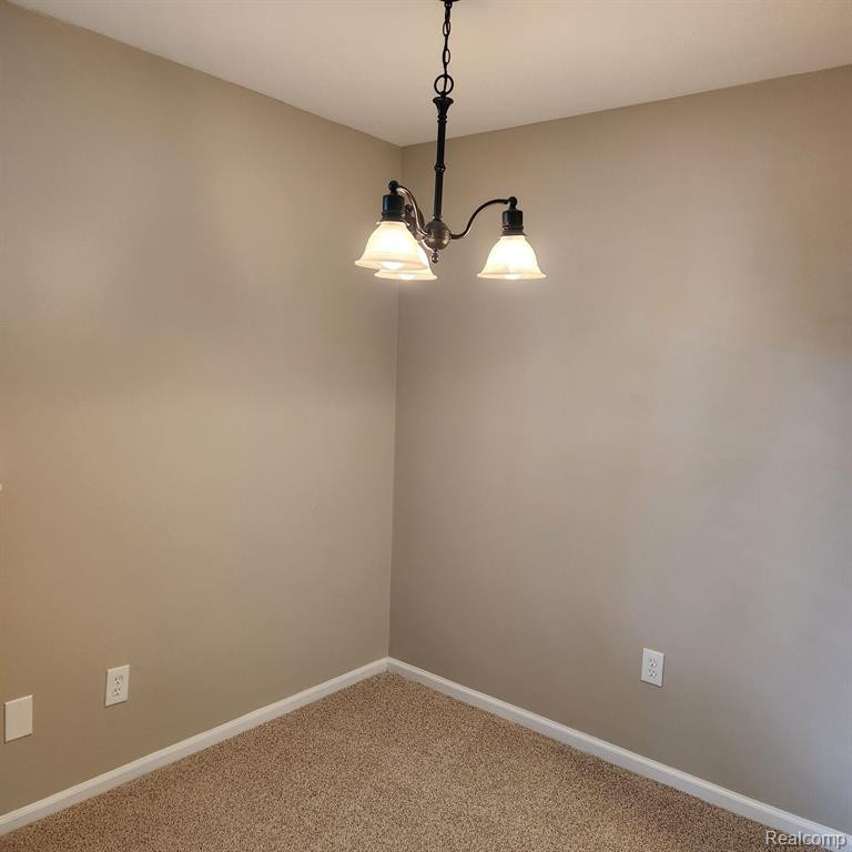 30022 W 12 MILE Road, 1, Farmington Hills, MI 48334 — Photo 4
