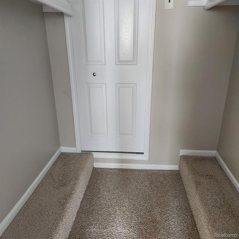 30022 W 12 MILE Road, 1, Farmington Hills, MI 48334 — Photo 10