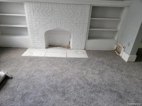 9300 MCKINNEY Street, Detroit, MI 48224 — Photo 3