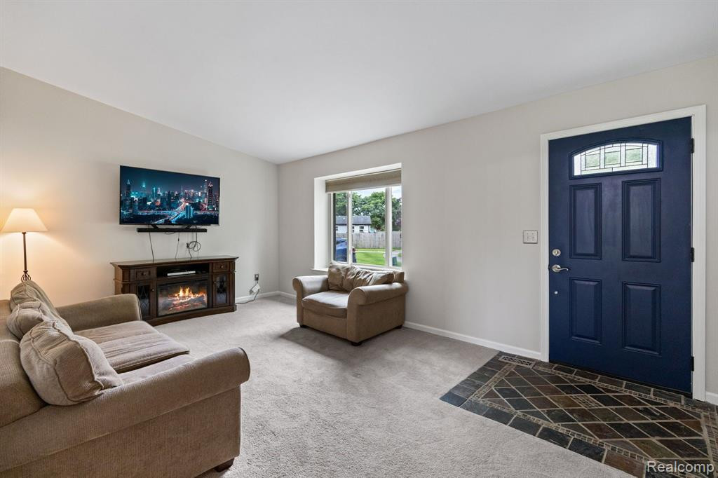 50540 PEMBROKE Drive, Chesterfield, MI 48047 — Photo 3