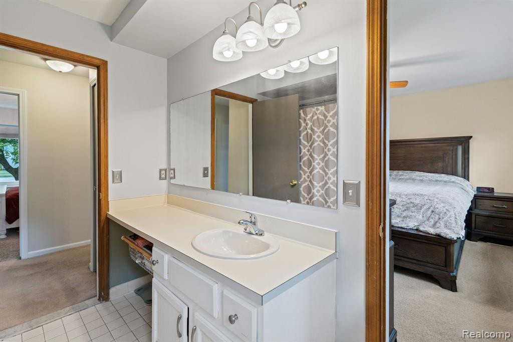 50540 PEMBROKE Drive, Chesterfield, MI 48047 — Photo 10