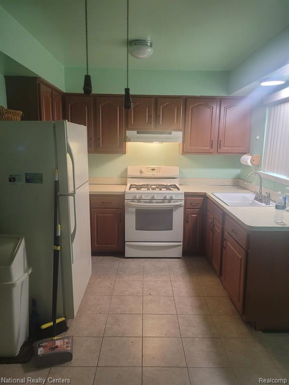 9239 PANAMA Avenue, Ypsilanti, MI 48198 — Photo 7