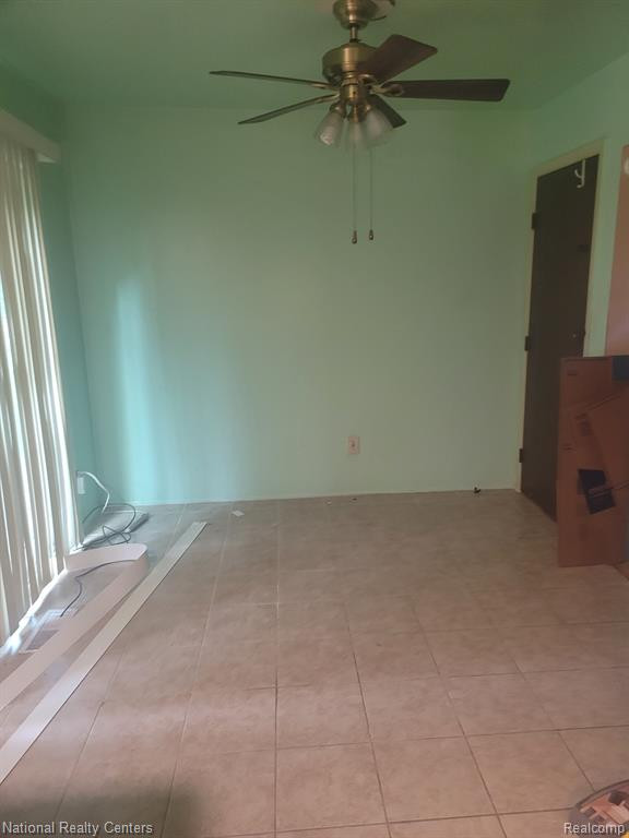 9239 PANAMA Avenue, Ypsilanti, MI 48198 — Photo 8