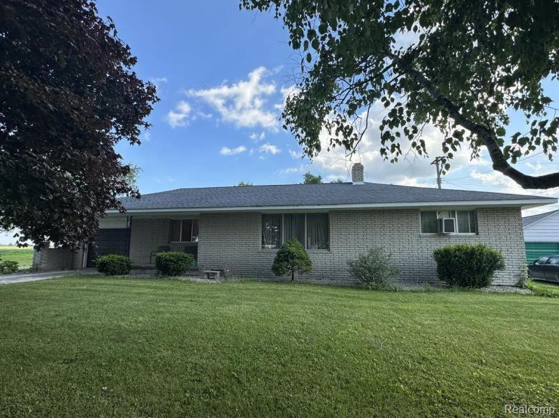 7196 Atwater, MI 48470 — front exterior