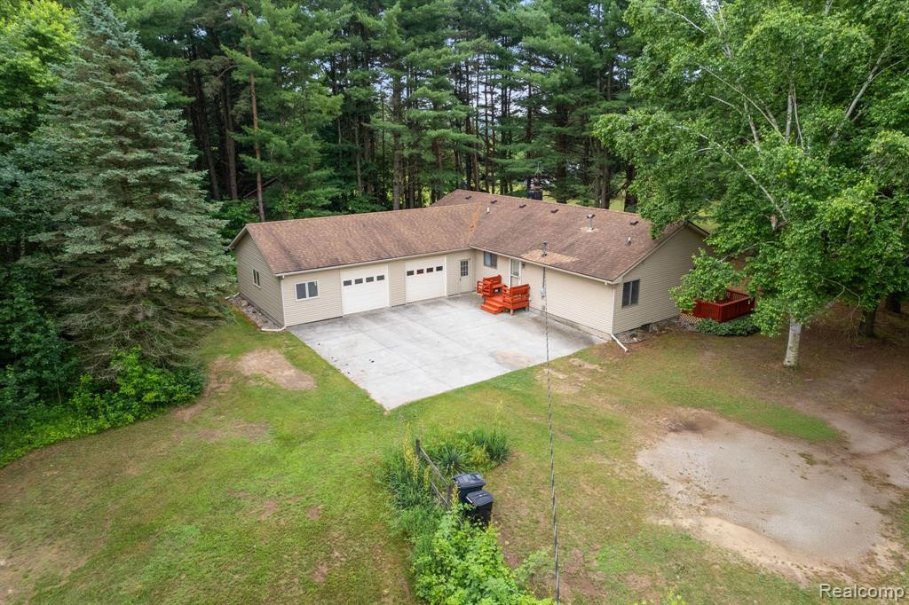 7616 CRIBBINS Road, MI 48032 — Photo 2