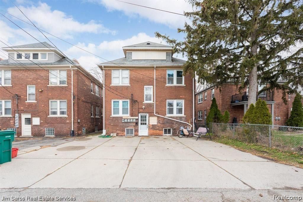 872 BEACONSFIELD #1N Avenue, Grosse Pointe Park, MI 48230 — Photo 10