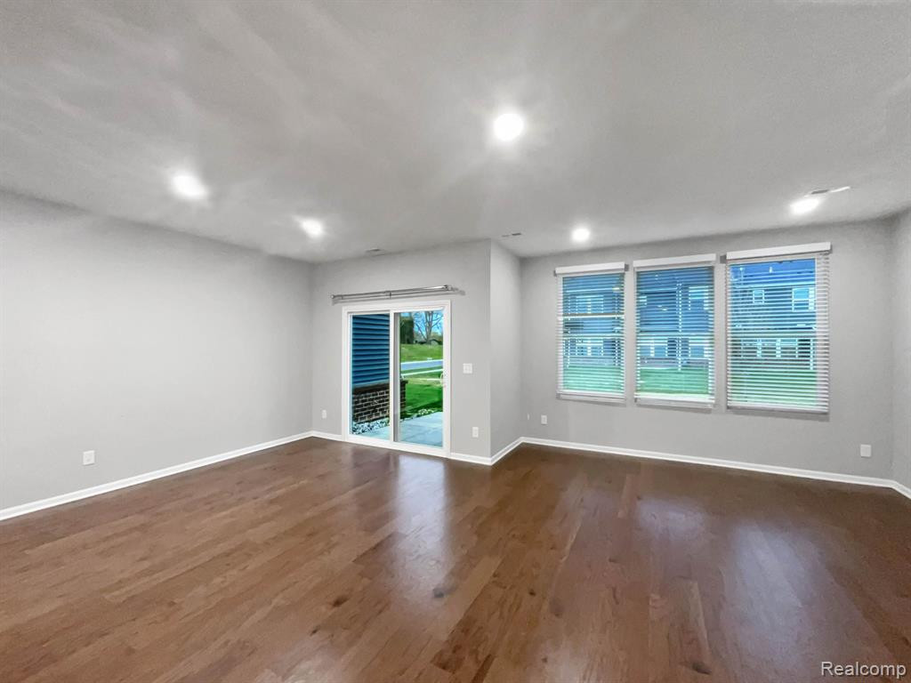 4896 BROOMFIELD Way, Lake Orion, MI — Photo 4