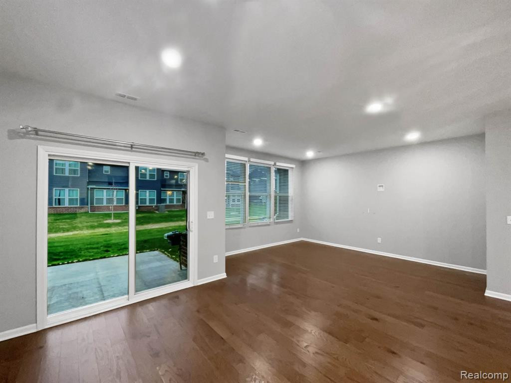 4896 BROOMFIELD Way, Lake Orion, MI — Photo 5
