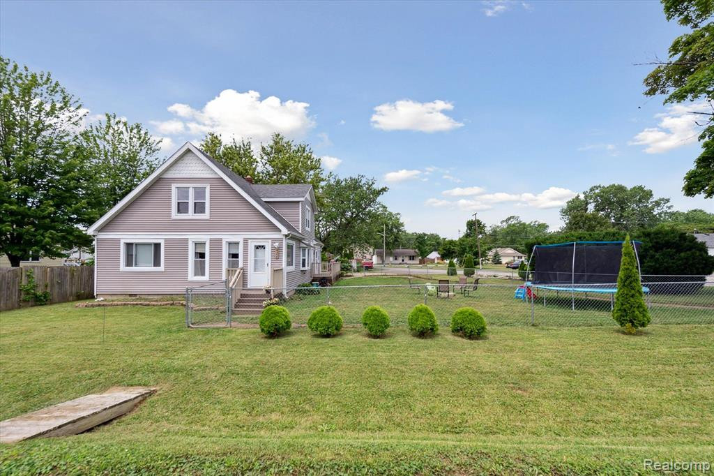 4357 Dewey Road, Newport, MI 48166 — Photo 37
