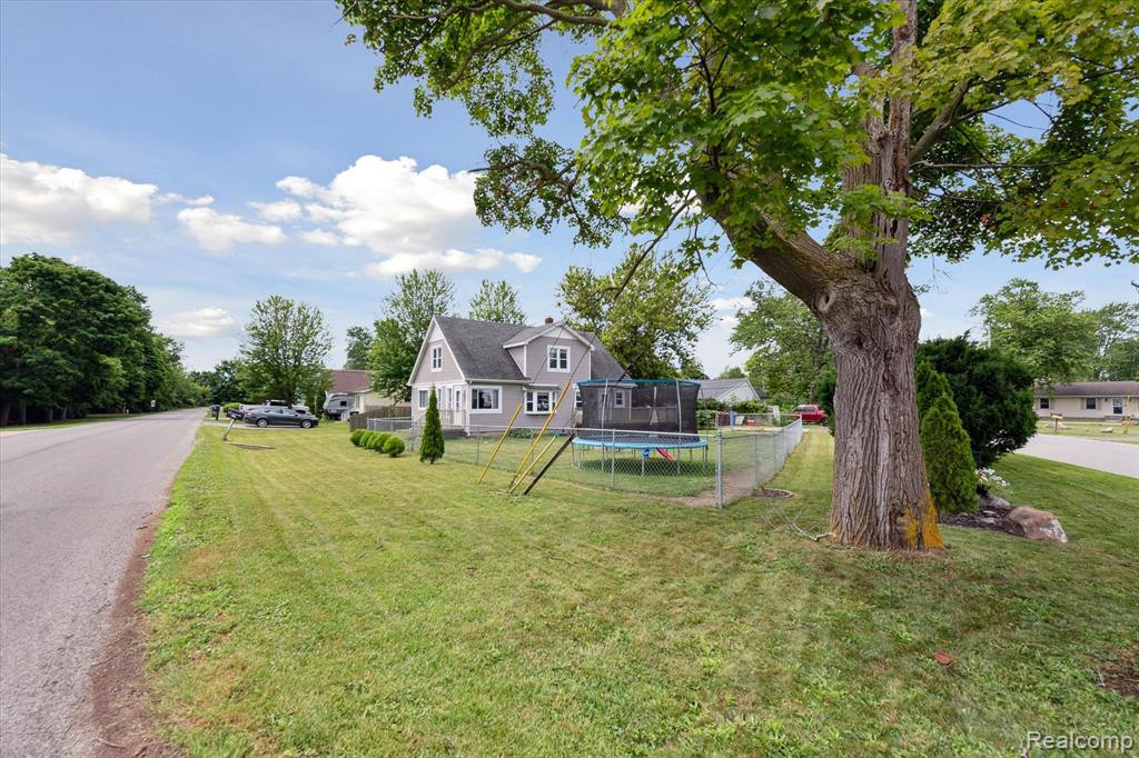 4357 Dewey Road, Newport, MI 48166 — Photo 39