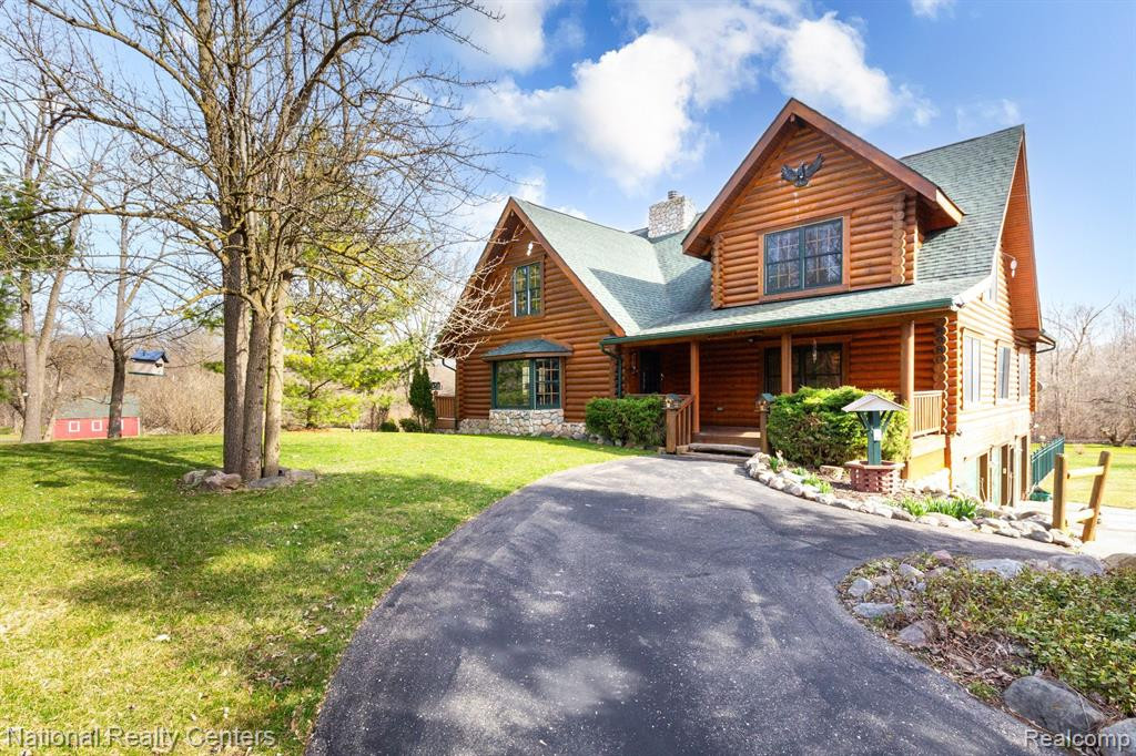 8980 PLEASANTVIEW, Northville, MI 48168 — Photo 2