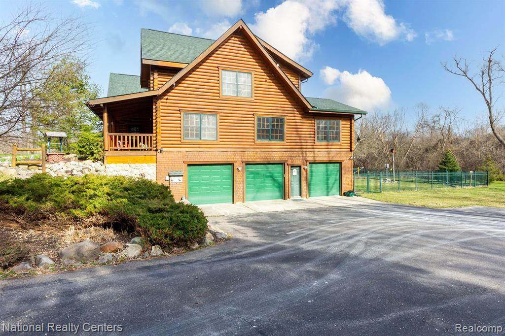8980 PLEASANTVIEW, Northville, MI 48168 — Photo 3