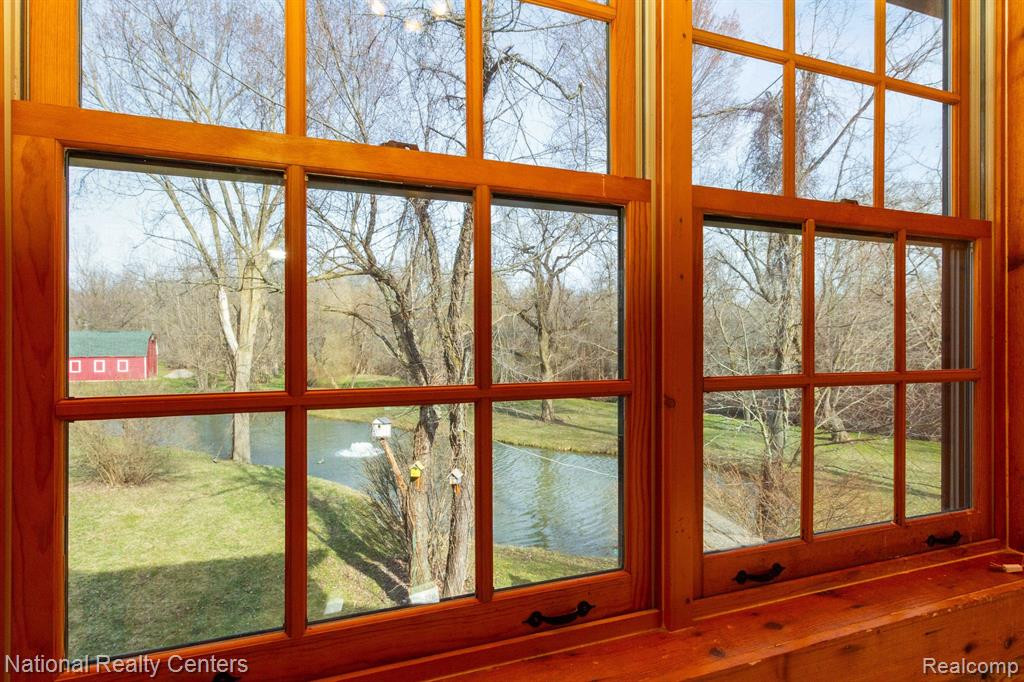 8980 PLEASANTVIEW, Northville, MI 48168 — Photo 17