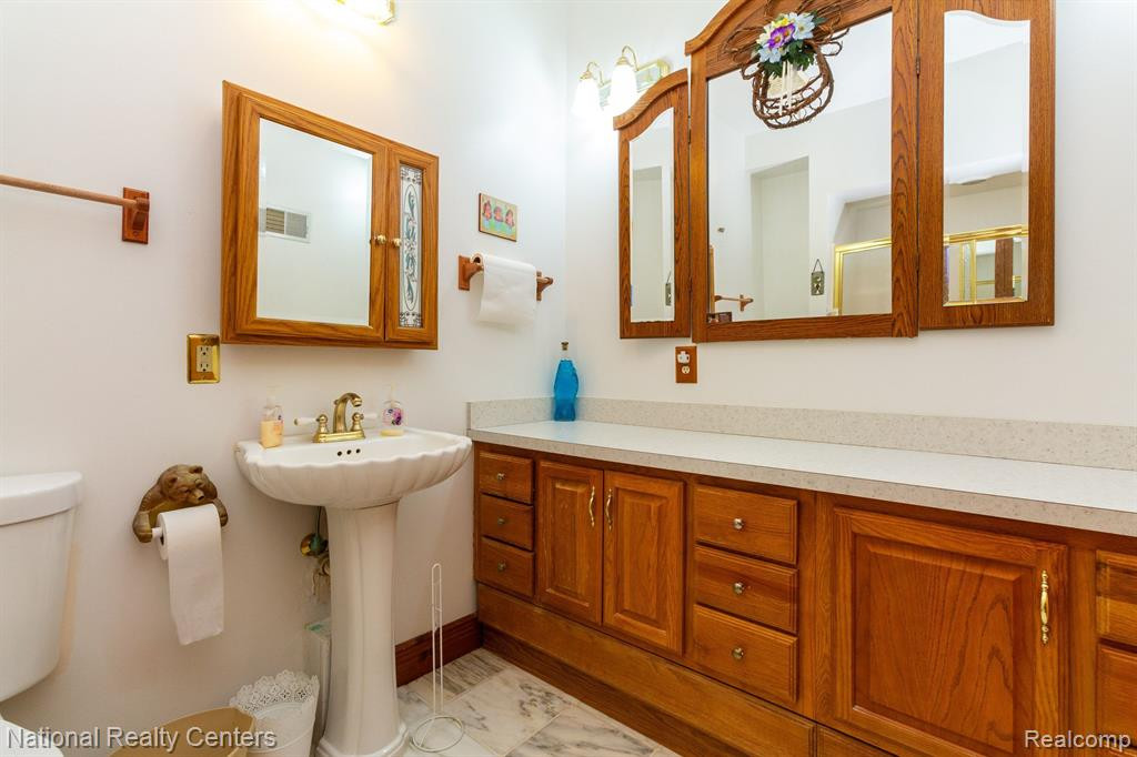 8980 PLEASANTVIEW, Northville, MI 48168 — Photo 50