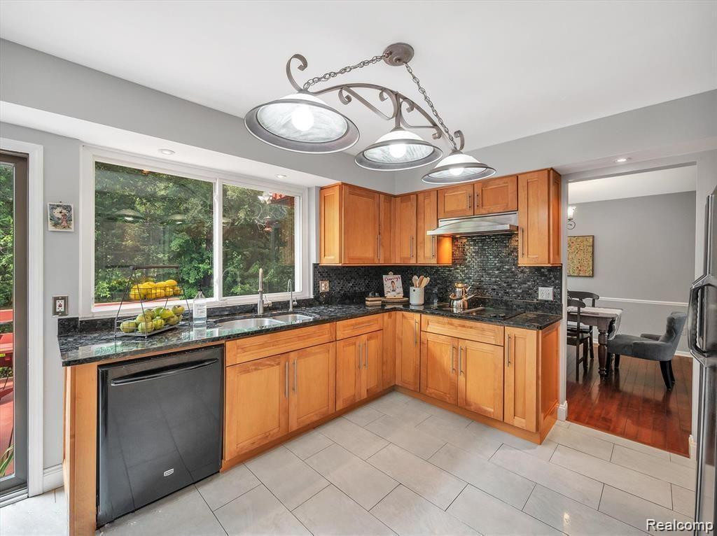 5342 PAR VALLEY, West Bloomfield, MI 48323 — Photo 3