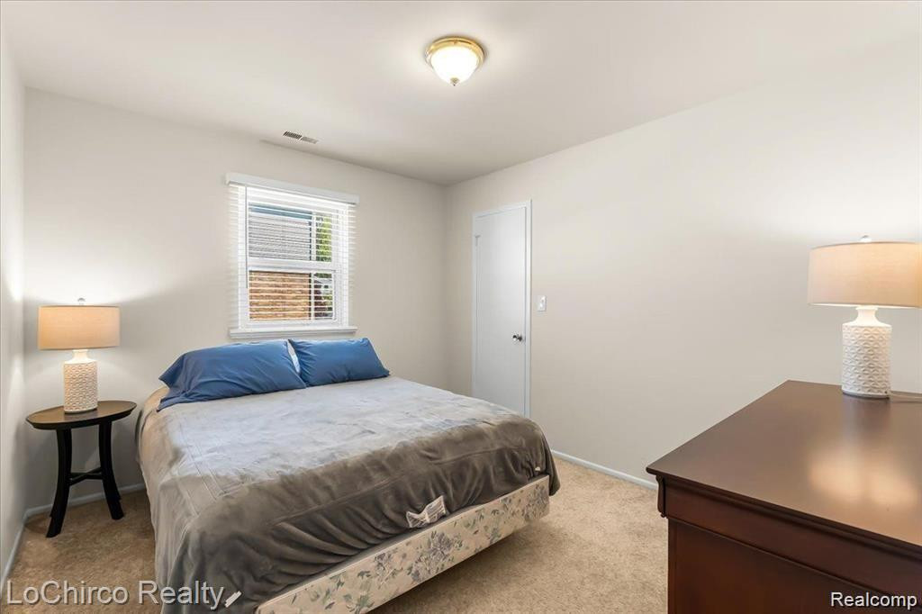 505 E UNIVERSITY Drive, Rochester, MI 48307 — Photo 10