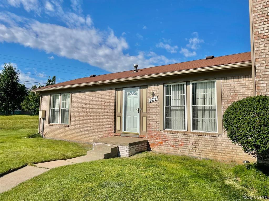8854 SUNRISE Drive, Sterling Heights, MI 48312 — front exterior
