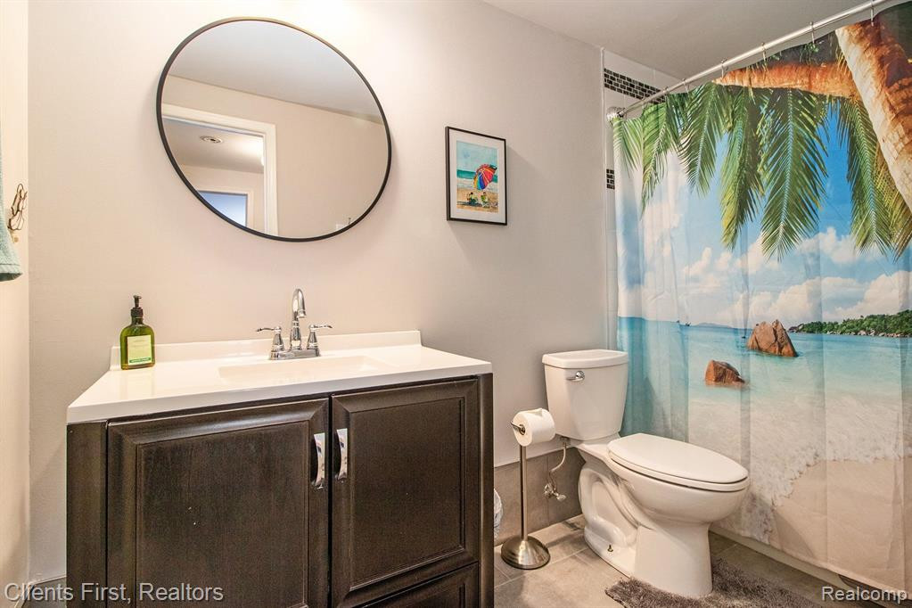 888 YORKTOWN, Northville, MI 48167 — Photo 20