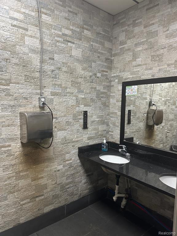 4018 CORUNNA Road, Flint, MI 48532 — Photo 14