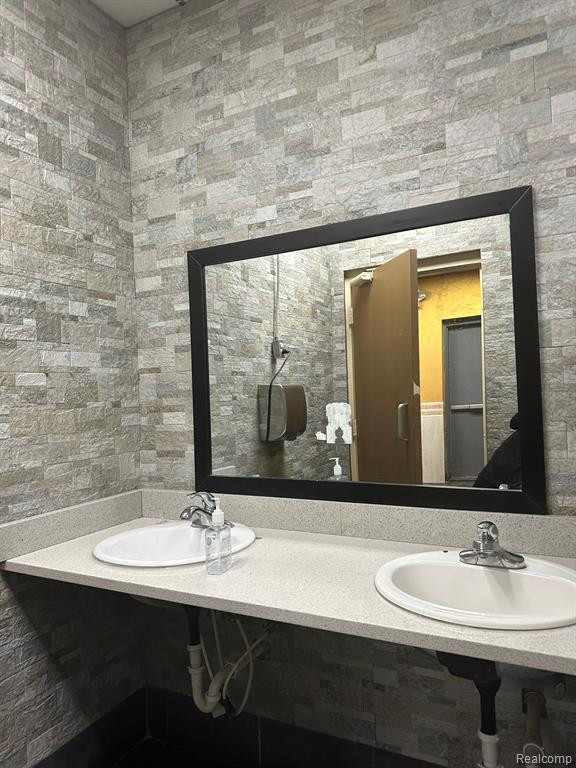 4018 CORUNNA Road, Flint, MI 48532 — Photo 15