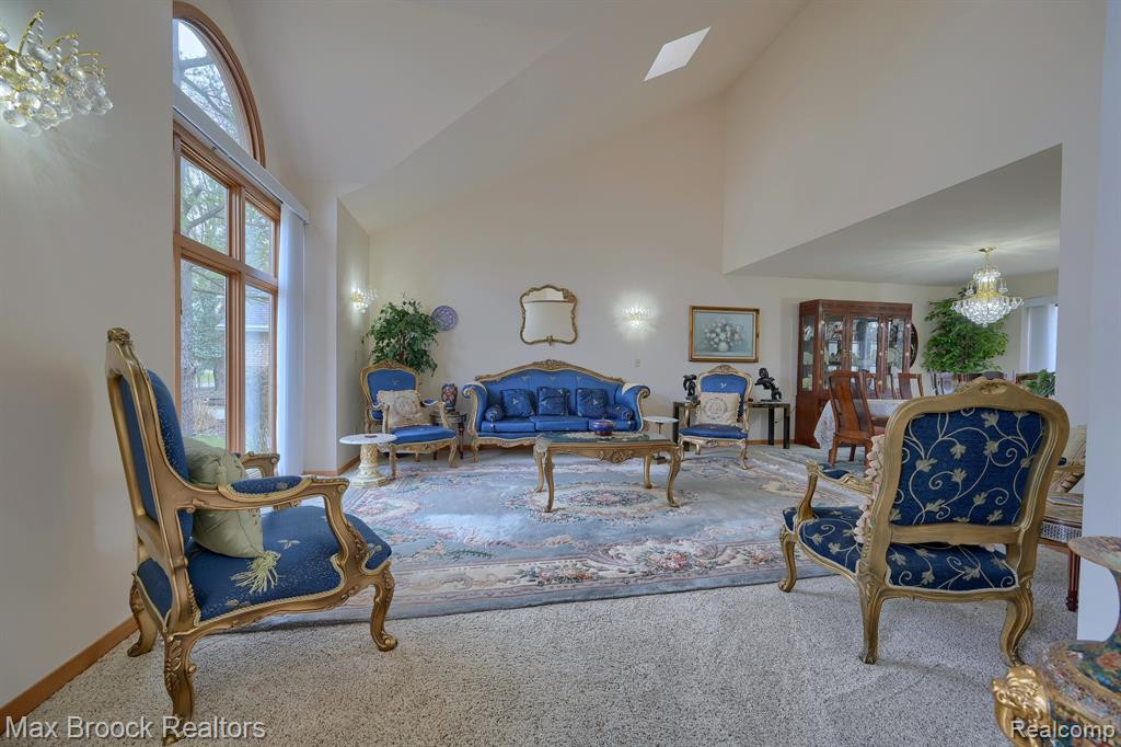 5269 POND BLUFF Drive, West Bloomfield, MI 48323 — Photo 6